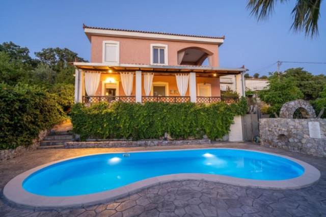 (En location) Habitation Villa || Rethymno/Rethymno - 200 M2, 4 Chambres à coucher, 1.500€ 