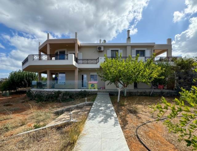 (En vente) Habitation Maison indépendante || Rethymno/Nikiforos Fokas  - 330 M2, 6 Chambres à coucher, 1.300.000€ 